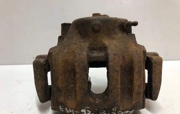 BMW 5 E34 Front brake caliper