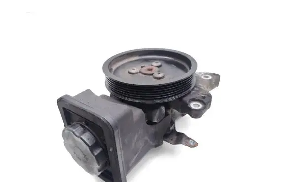 BMW 5 E60 E61 Power steering pump 7693974 32.41-7787106 7693974101