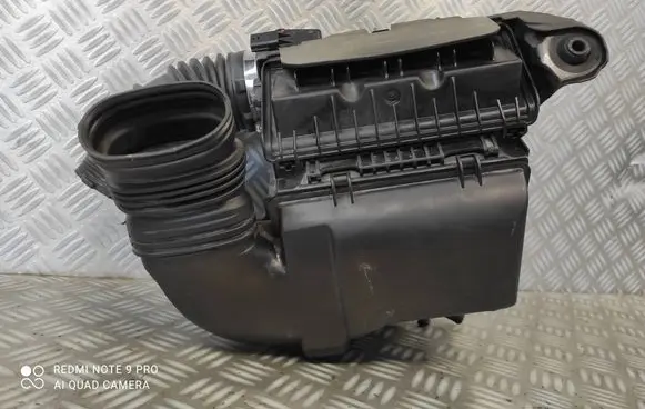 Air filter box