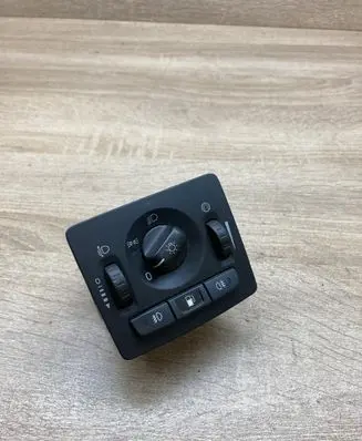 Volvo V50 Light switch 30669736