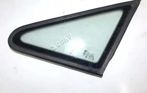 Seat Alhambra (Mk1) Front triangle window/glass 