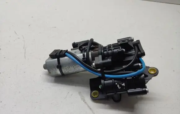 BMW 5 E60 E61 Steering column adjust motor 1171701 Gp41b35H270205C 12V500051