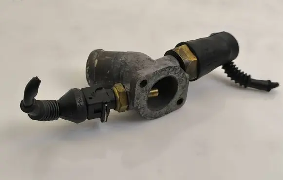 Audi A6 S6 C4 4A Engine coolant pipe/hose 034121133C 4A0971876 443906232