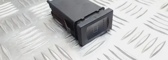 Volkswagen PASSAT B5 Windscreen/window heater switch 3B0959621E