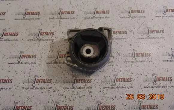 Mercedes-Benz B W245 Engine mount bracket A1692400618