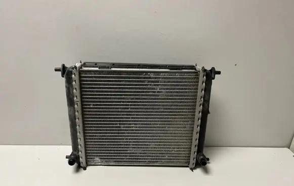 BMW X5 G05 Coolant radiator 7560816 8697893