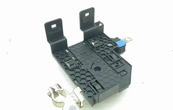 Mercedes-Benz A W177 Battery relay fuse 068010030