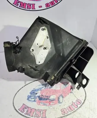 Air filter box