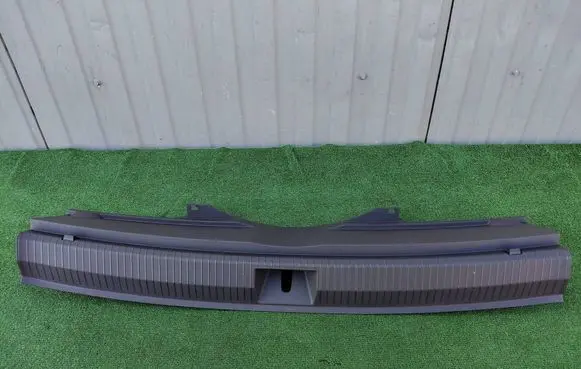 Volkswagen Tiguan Trunk/boot sill cover protection 571863459