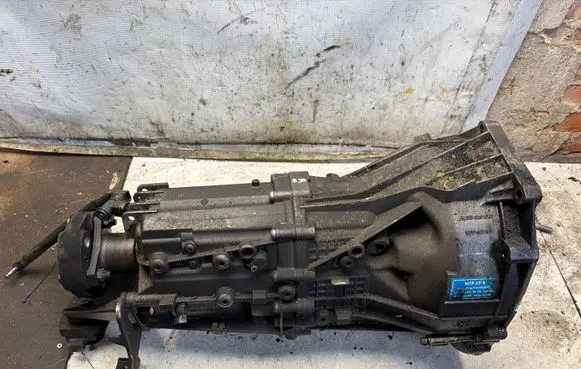 BMW 5 E60 E61 Manual 6 speed gearbox 1069401105