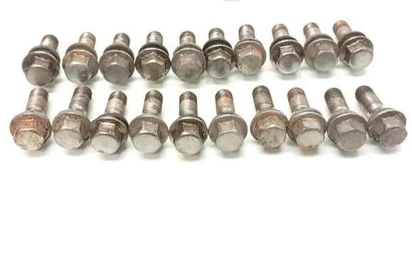 Volvo V70 Nuts/bolts 