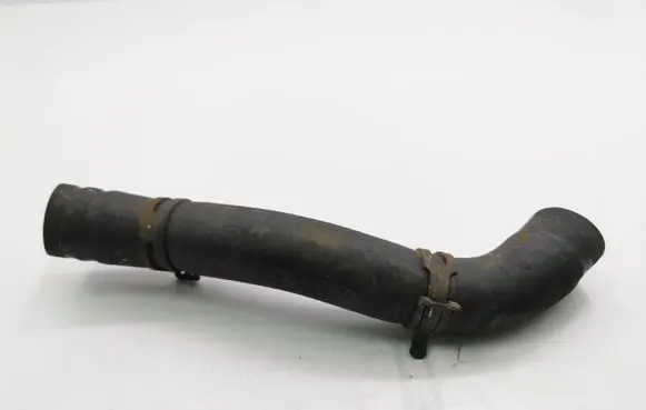 Hyundai Veloster Engine coolant pipe/hose
