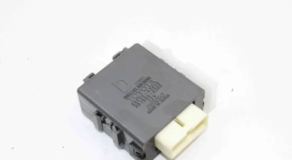 Lexus NX Door central lock control unit/module 8597042010