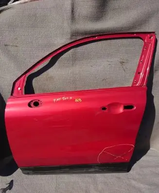 Fiat 500X Front door