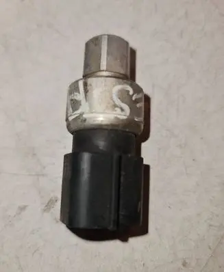 Volvo V50 Air conditioning (A/C) pressure sensor 7S43190594AA 6390L29008