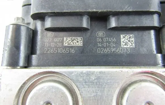 Skoda Praktik (5J8) ABS Pump 6R0907379AT