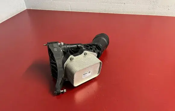 BMW X3 G01 Oil filter mounting bracket 8580414 11428580414