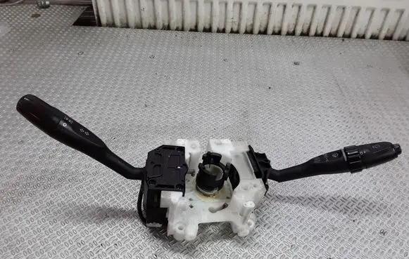 Mitsubishi Space Star Wiper turn signal indicator stalk/switch MR368915