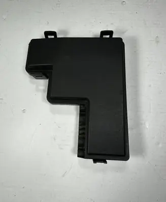 Renault Kadjar Fuse box cover 243824BA0A