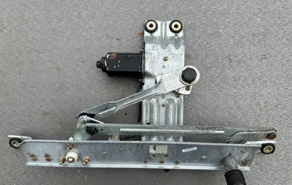 Nissan Terrano Rear window wiper motor 2870041G00