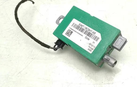 Ford Fiesta Aerial antenna amplifier BA6T18C847AB