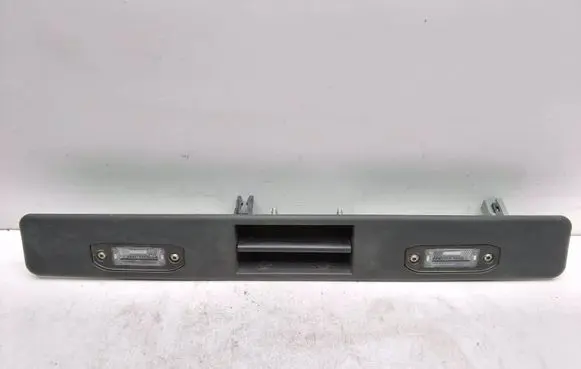 Volvo XC90 Trunk door license plate light bar 30699743 31253018
