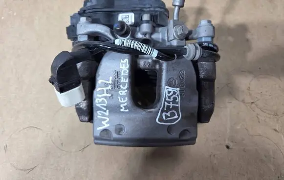 Mercedes-Benz E W213 Rear brake caliper 32358282