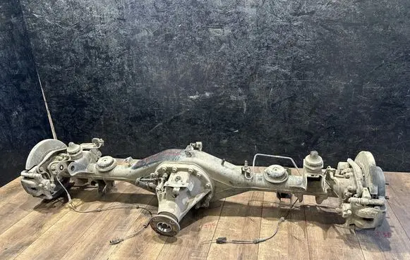 Nissan Navara D23 Rear axle beam with reductor 