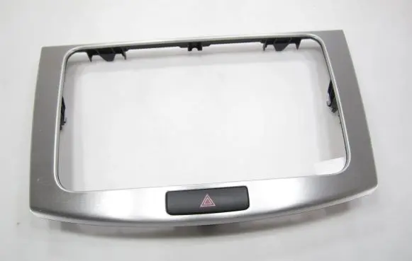 Radio/GPS head unit trim
