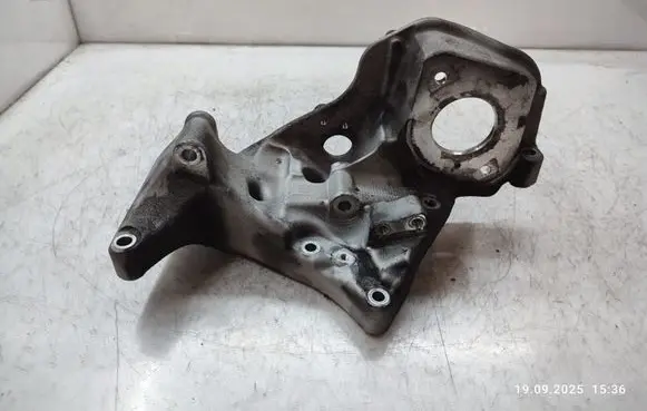Generator/alternator bracket