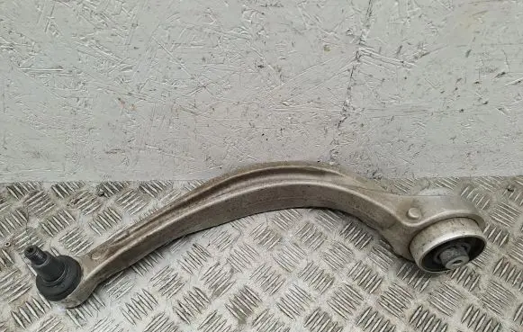 Audi Q7 4M Front lower control arm/wishbone 4M0407696C