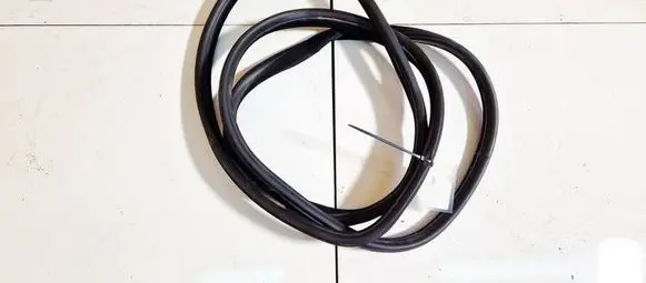 Rubber seal rear door