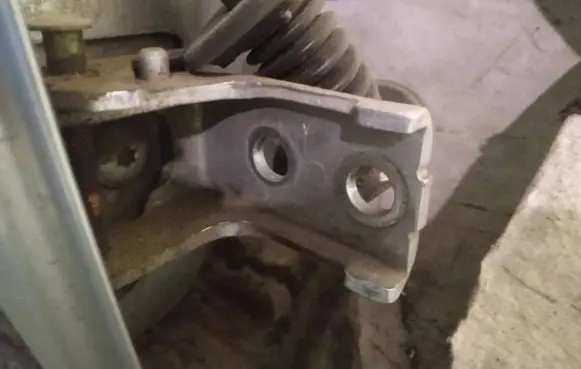 Citroen C3 Rear door lower hinge