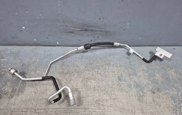Audi RS Q8 Air conditioning (A/C) pipe/hose 4M1816720R