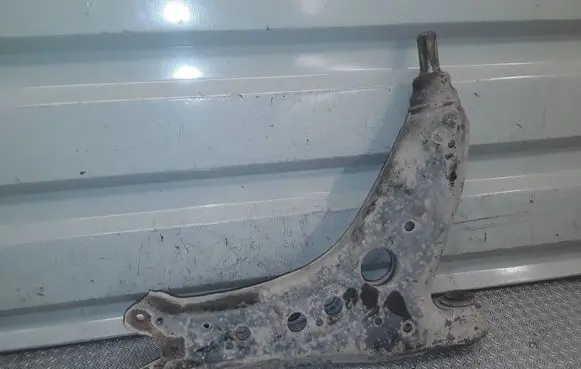 Skoda Roomster (5J) Front lower control arm/wishbone 