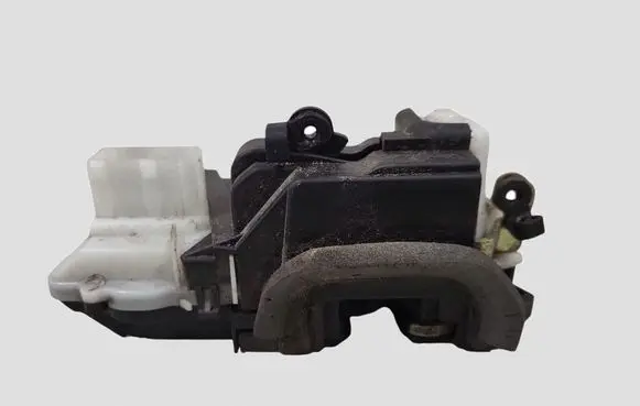 Peugeot 607 Front door lock