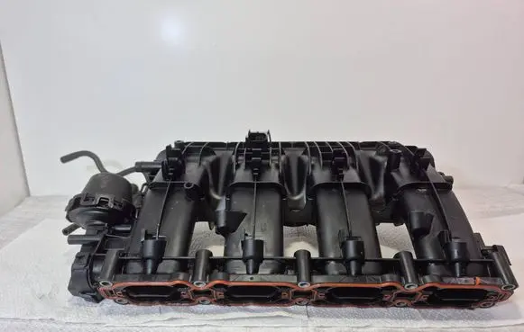 Skoda Octavia Mk3 (5E) Intake manifold 06K133201R