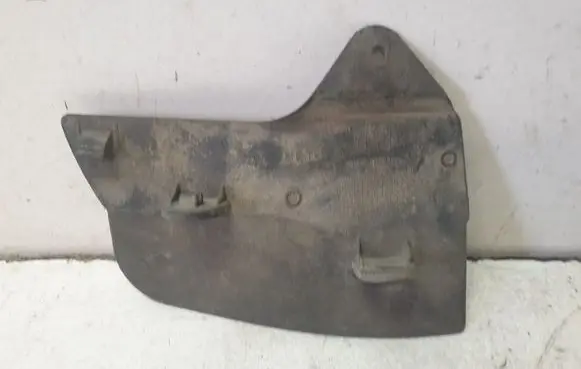 Toyota Avensis T270 Front mudguard 65631