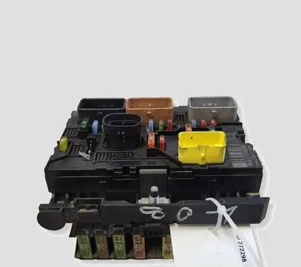 Citroen C4 Grand Picasso Fuse module 9661708080 9636679380