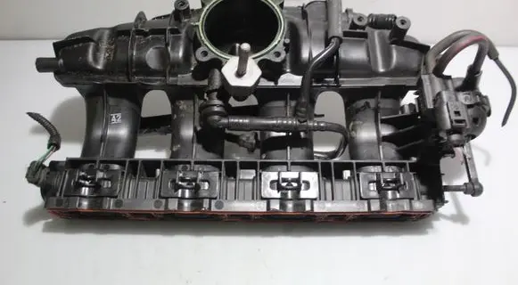 Skoda Superb B6 (3T) Intake manifold
