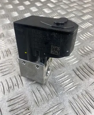 Audi Q7 4M Air conditioning (A/C) expansion valve 4M0816702A