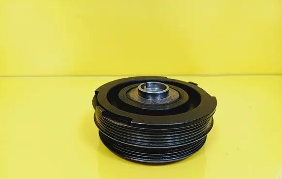 BMW 3 E46 Crankshaft pulley
