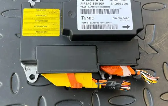Volvo C70 Airbag control unit/module 31295796