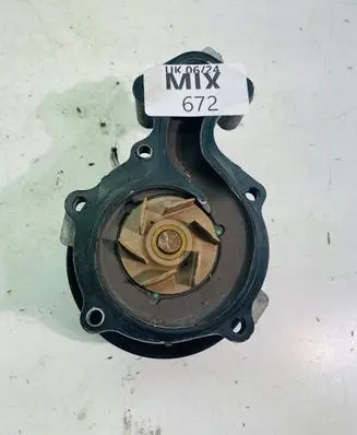 Ford Focus Water pump CM5G8501FS