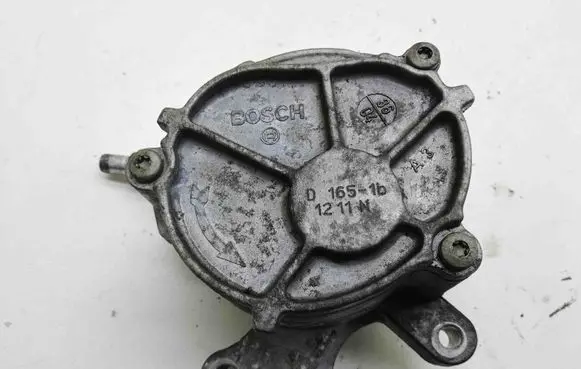 Peugeot 407 Vacuum pump D1651B