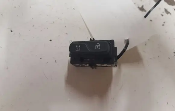Volvo XC60 Central locking switch button 31318988