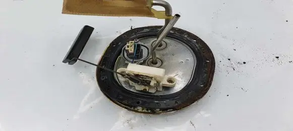 Toyota Avensis T220 Fuel level sensor NOCODE