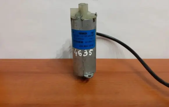 Mercedes-Benz S W220 Seat adjustment motor 4635 2208201542