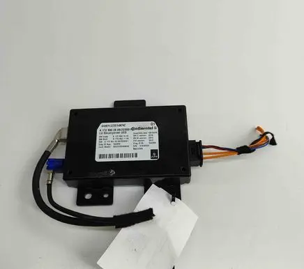 Head unit multimedia control