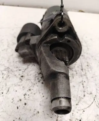 Audi A6 S6 C5 4B Starter motor 100582953